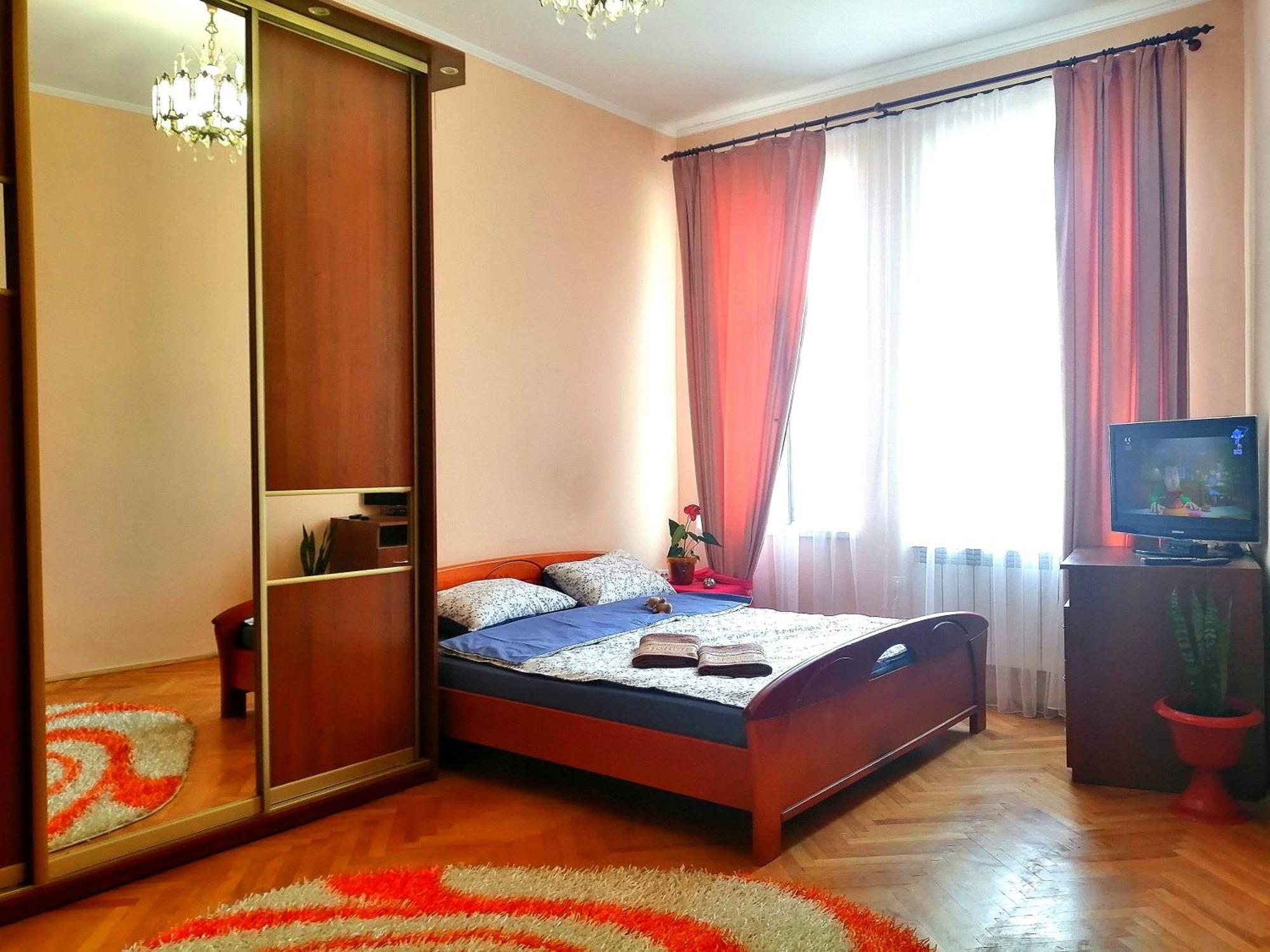 Ferienwohnung Flat On Sheptytskykh Lemberg Exterior foto