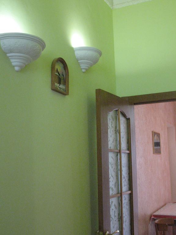Ferienwohnung Flat On Sheptytskykh Lemberg Exterior foto