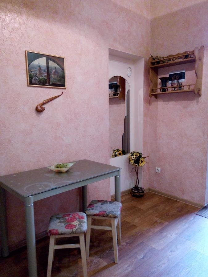 Ferienwohnung Flat On Sheptytskykh Lemberg Exterior foto