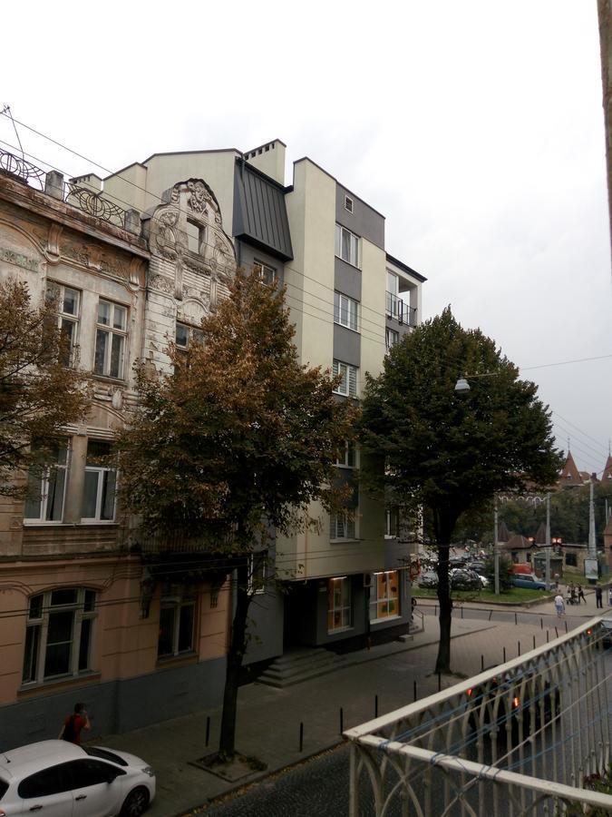 Ferienwohnung Flat On Sheptytskykh Lemberg Exterior foto