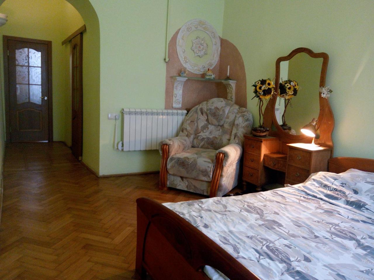 Ferienwohnung Flat On Sheptytskykh Lemberg Exterior foto
